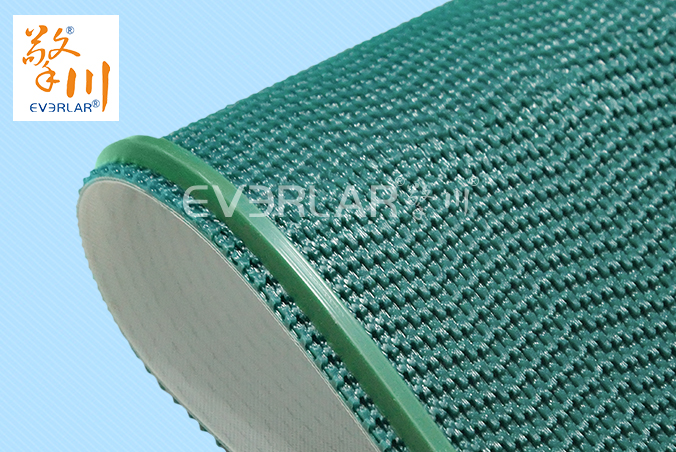 綠色花紋PVC輸送帶加雙導條食品輸送帶擎川工業(yè)皮帶