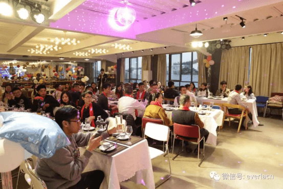 1577691211890572.png 【年會(huì)特輯】車U匯集團(tuán)與擎川機(jī)電年終盛宴1634.png